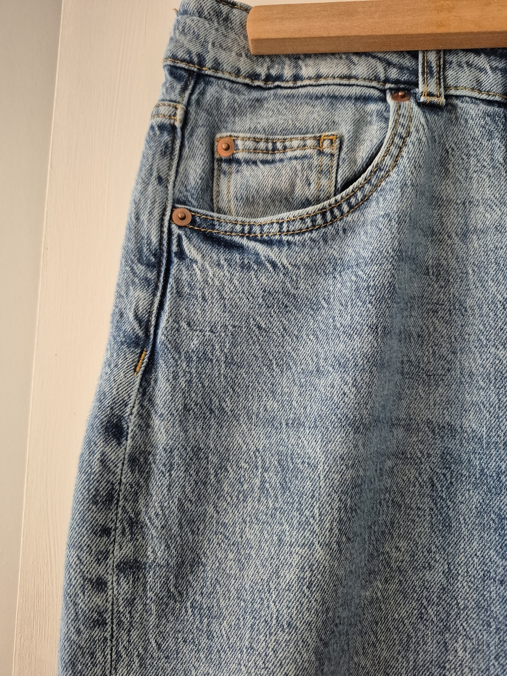 H&M Light Blue High Rise Wide Leg Straight Cut Denim Jeans Size 8 - Picture 4 of 11